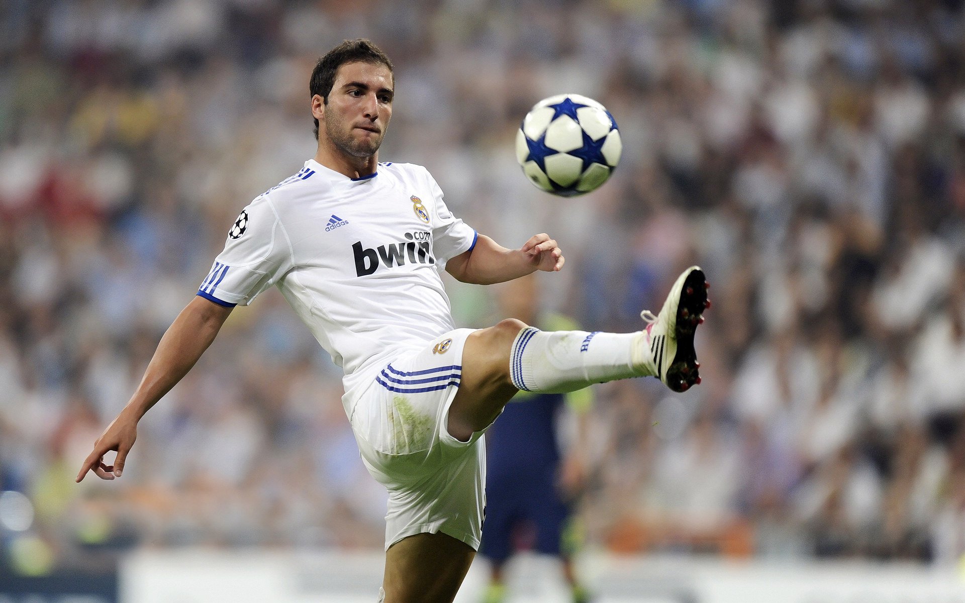 爱游戏娱乐网址-看欧洲顶级球队如何备战欧冠决战，欧洲冠军球队