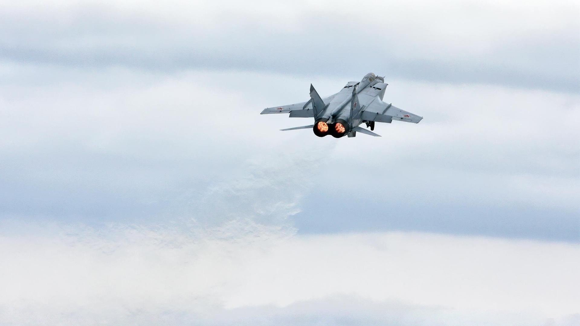 中国篮球联赛观众行为分析与营销策略,篮球赛观众须知